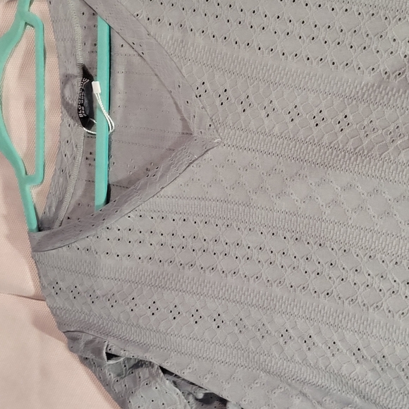 BloomChic Tops - BloomChic Green Lace Top